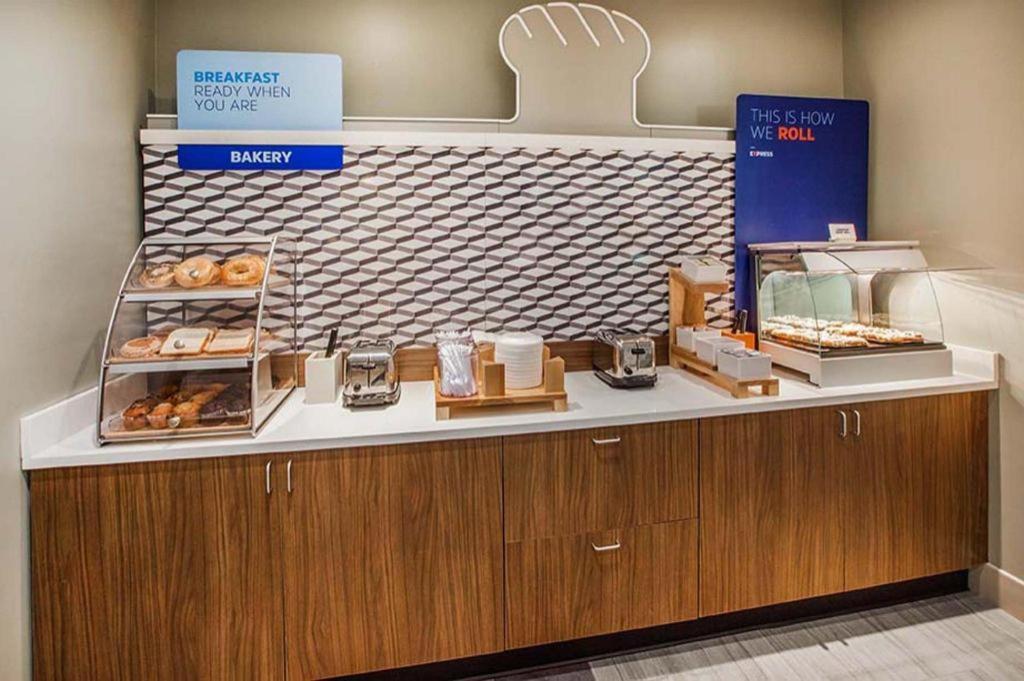 Holiday Inn Express Crockett By Ihg Kültér fotó