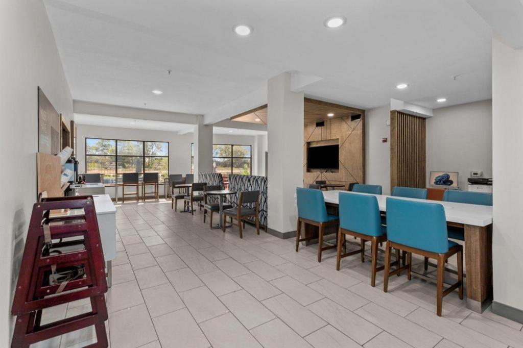 Holiday Inn Express Crockett By Ihg Kültér fotó
