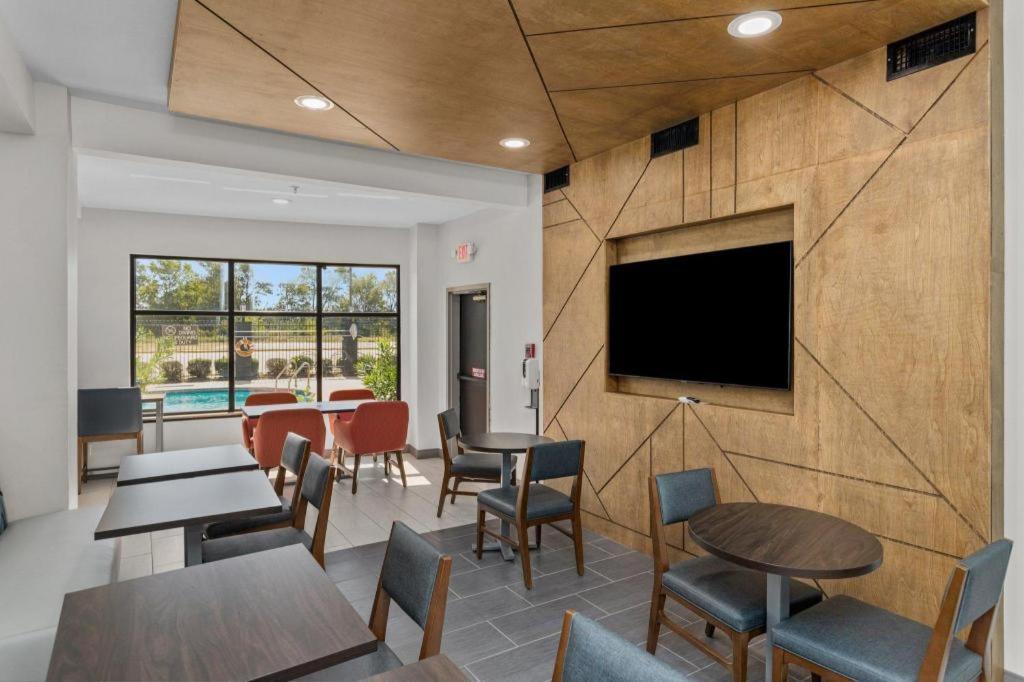 Holiday Inn Express Crockett By Ihg Kültér fotó